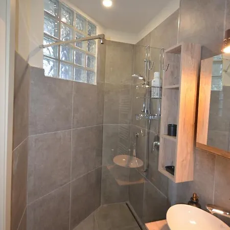 Holiday home Varennahouse Aston Apt Varenna