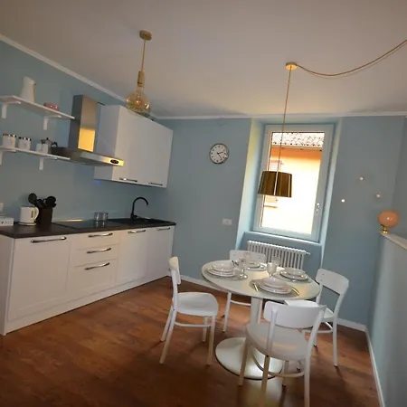 Dom wakacyjny Varennahouse Aston Apt