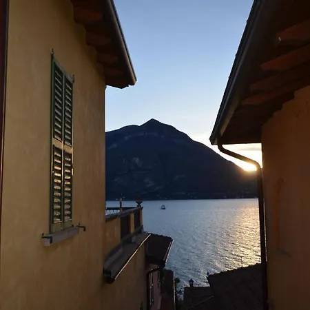 Holiday home Varennahouse Aston Apt Varenna