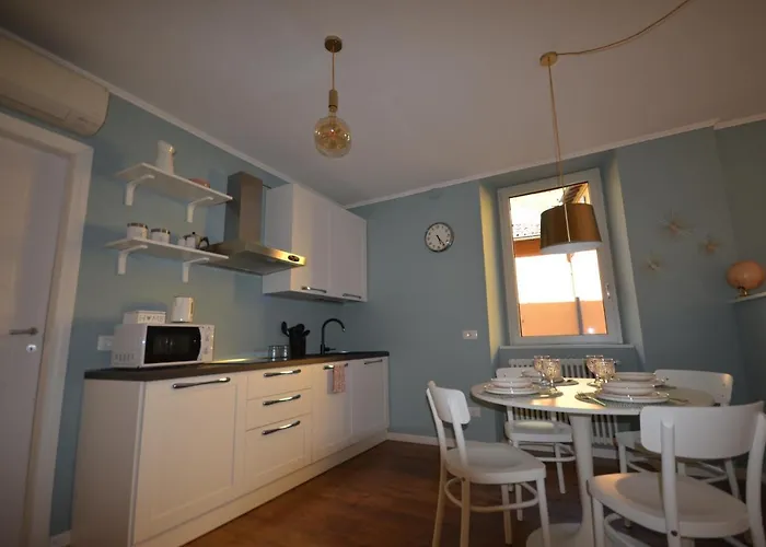 Varennahouse Aston Apt * Varenna